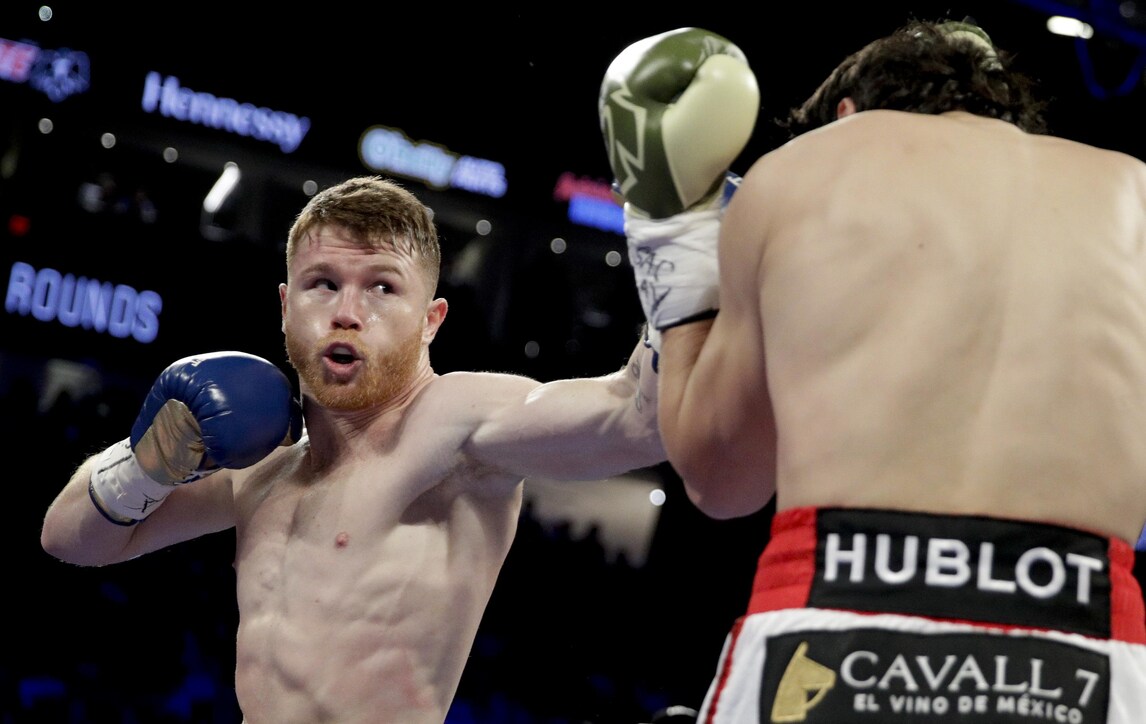 Pesi Medi, Alvarez batte Chavez jr: è sua la "Guerra del Messico"