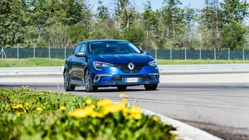 Renault Mégane GT, corre ma non morde: la prova