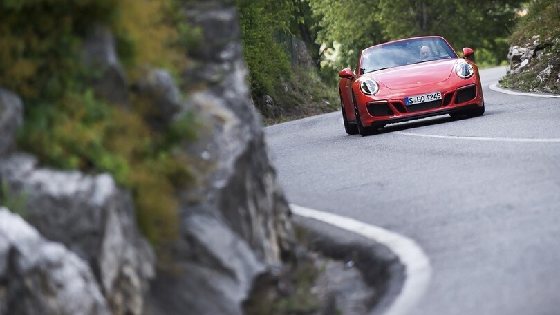 Porsche 911 GTS: foto e prezzi