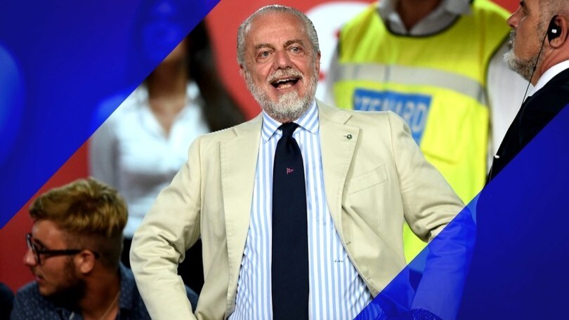 Napoli, De Laurentiis: "Mertens firma, Sarri a vita"