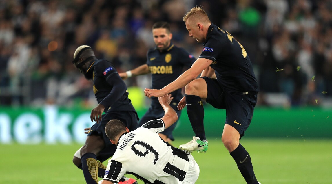 Glik: Gli arbitri aiutano la Juventus ma su Higuain ero da rosso