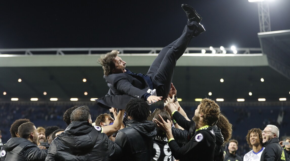 Chelsea campione d'Inghilterra: Conte impazzisce di gioia!