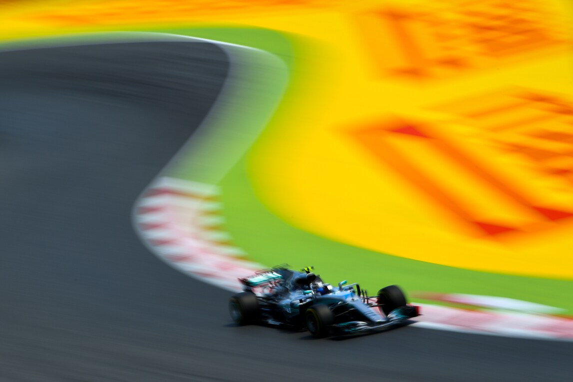F1, Mercedes: problemi per Bottas, sostituita power unit