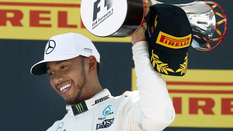 F1 Mercedes, Hamilton: «Le gare dovrebbero essere sempre così»