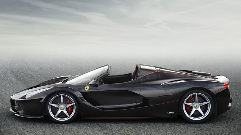 Ferrari LaFerrari Aperta, oltre ogni limite: foto