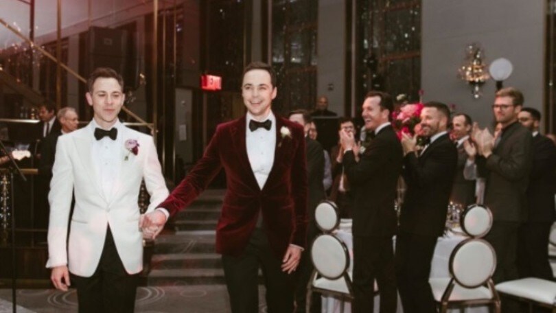 Jim Parsons si sposa dopo 14 anni d'amore