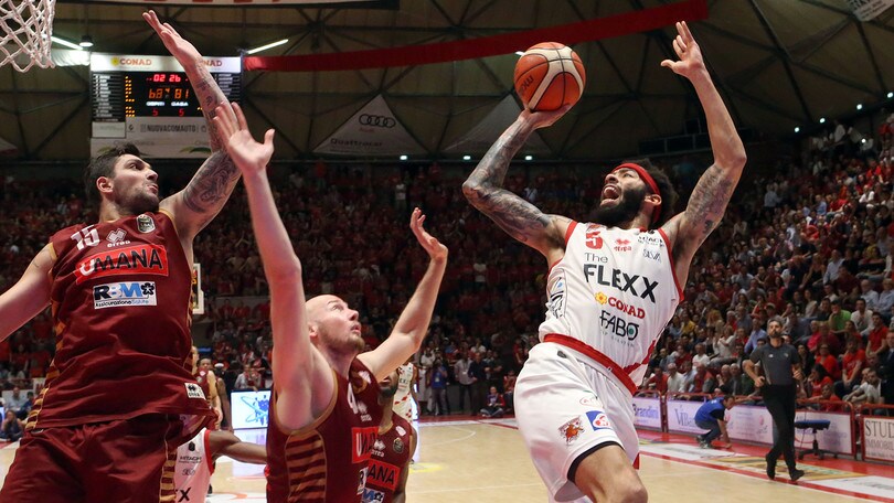 Petteway stende Venezia, Pistoia riapre la serie