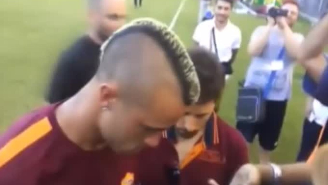 M.Utd, Mourinho si inserisce per Nainggolan