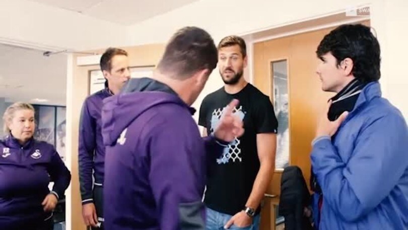 Chelsea, Utd e City: è guerra per Llorente