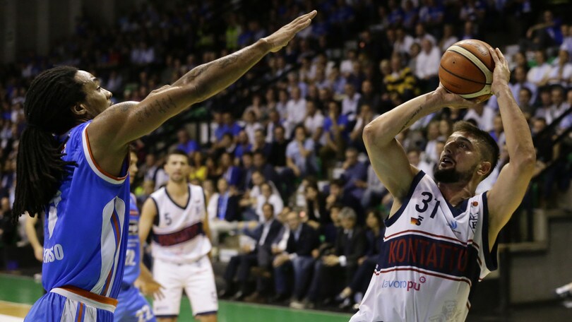 Serie A2, Treviso espugna Bologna e riapre i giochi