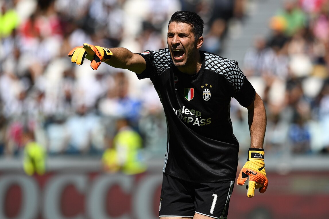 Buffon, BBC, Lichtsteiner, Marchisio: Juventus, sei uomini da sei scudetti