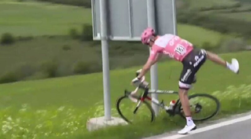 Girdo d'Italia 2017, Dumoulin si ferma per problemi di stomaco