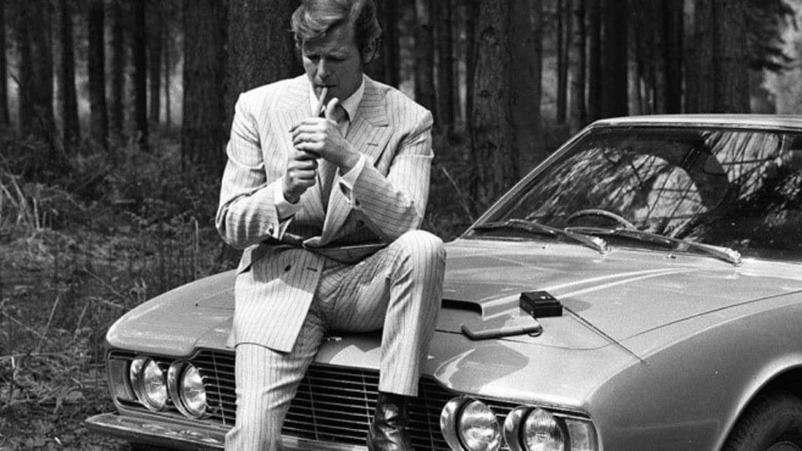 Roger Moore, un'icona di stile anche in auto