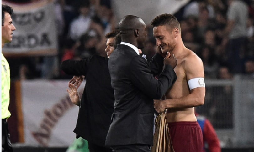 Seedorf a Totti: «Ci saremmo completati bene, come ho fatto con Kakà»