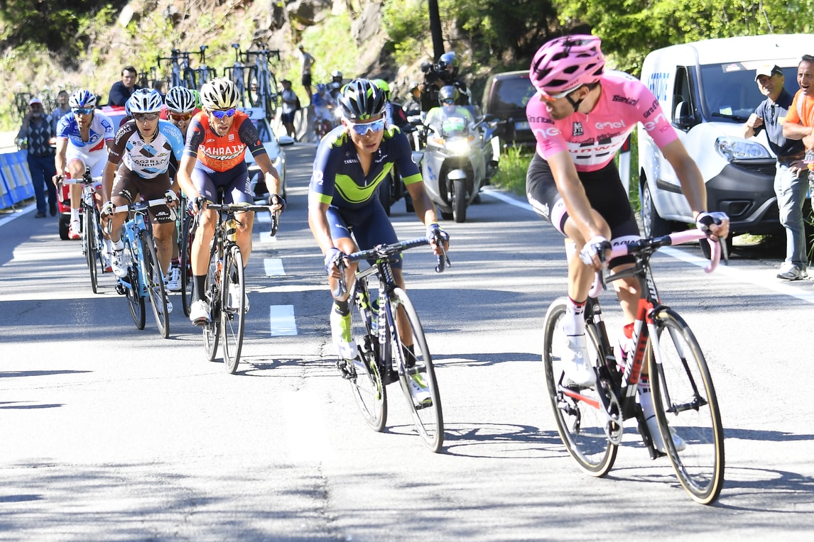 Caos Giro, Dumoulin contro tutti. Nibali: «Esiste il karma...»