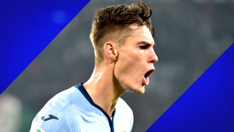 Napoli, sfida alla Juve per Schick