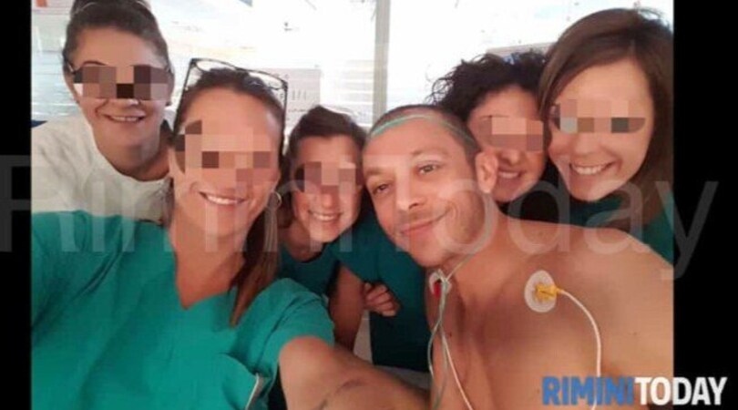 Valentino Rossi dimesso dall'ospedale di Rimini