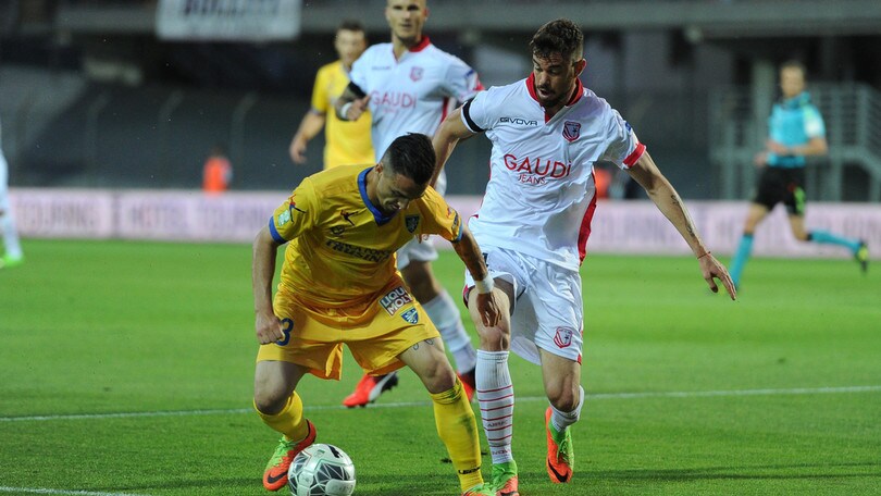 Serie B, play off: Carpi-Frosinone 0-0. Al ritorno si decide tutto