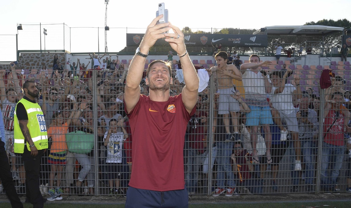 Totti, domani comincia la scuola di Monchi