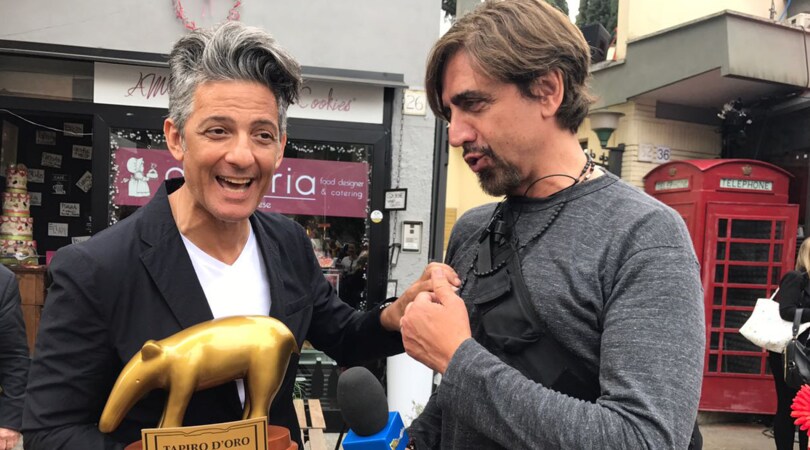Flop Inter, Fiorello si becca il Tapiro d'Oro: «Vada dal signor Suning!»