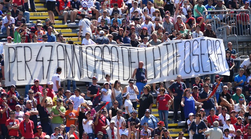 Addio al Sant'Elia, con un sorriso