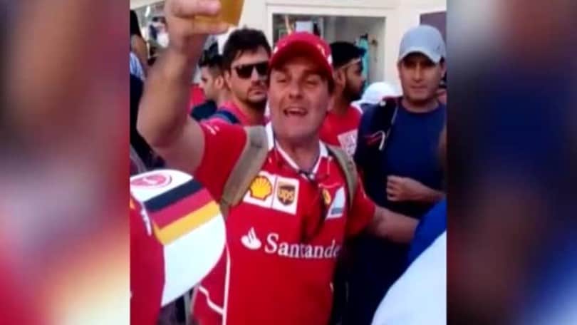 A Montecarlo i tifosi Ferrari festeggiano