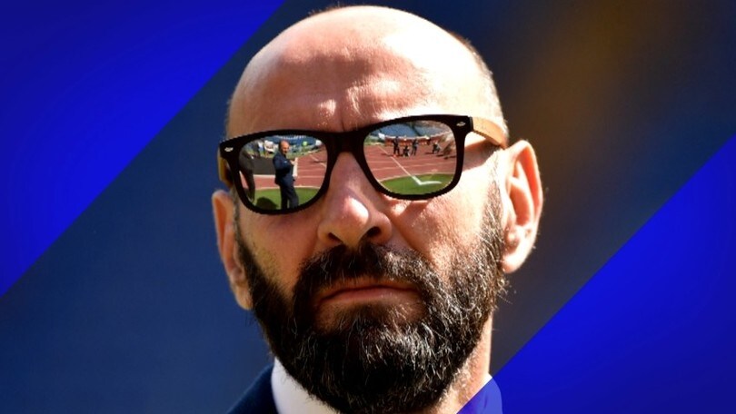 Roma, Monchi chiama Totti: "Ti vorrei al mio fianco"