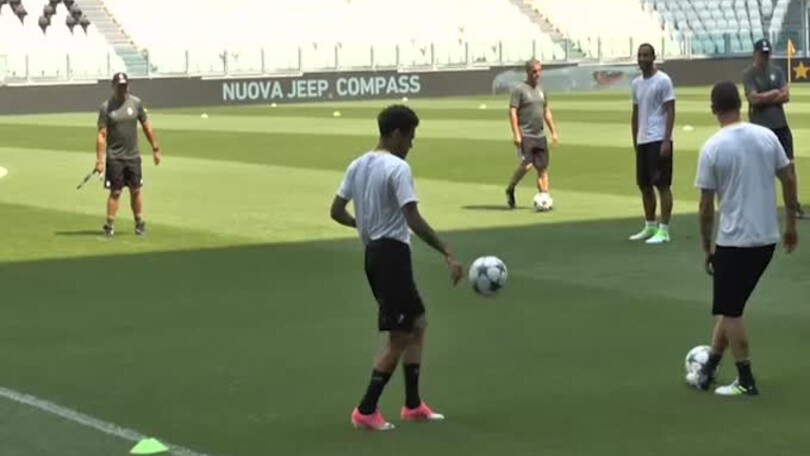Juve, la dirigenza presente all'allenamento