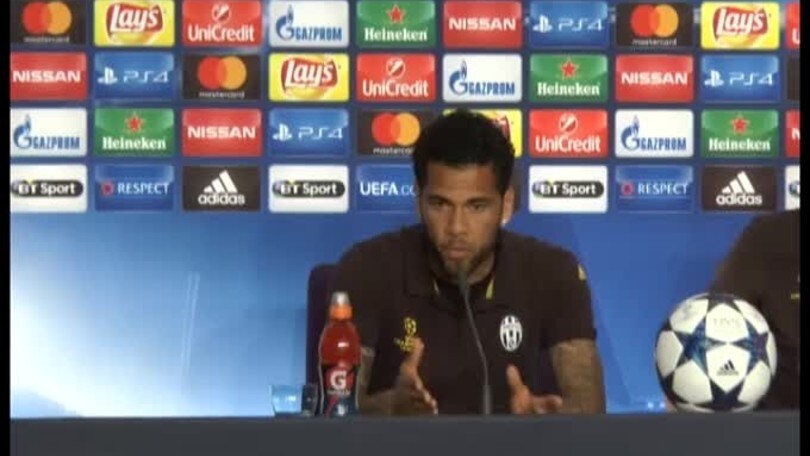 Dani Alves: "Giochiamo senza paura e per vincere"