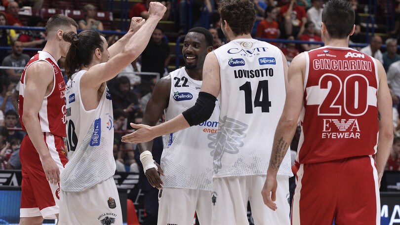 Basket Serie A, Trento affossa Milano e vola in finale