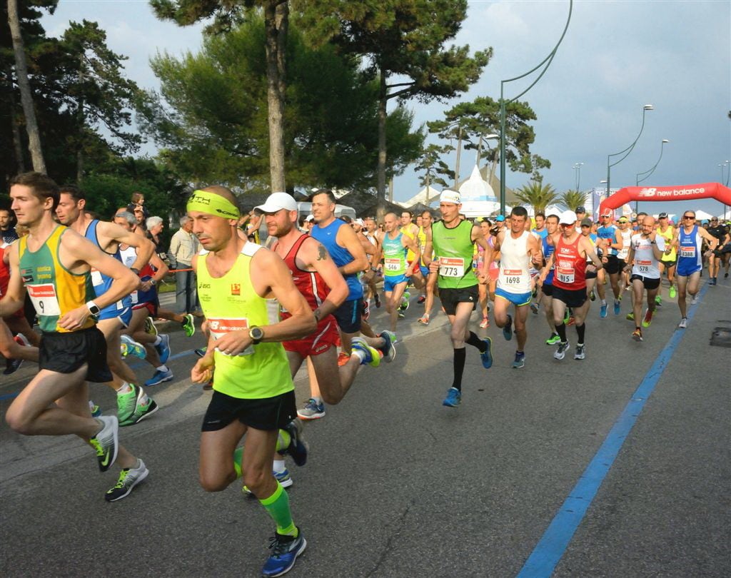 Lignano Sunset Run Half Marathon: domenica si corre al tramonto