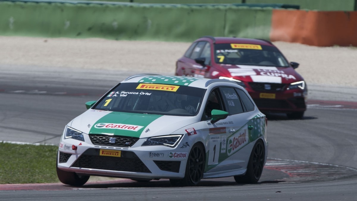 Seat Leon ST Cup, la gara di Misano nel Campionato TCS