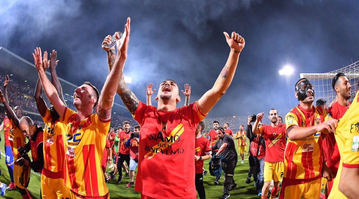 Risultato immagine per Festa Benevento in serie A