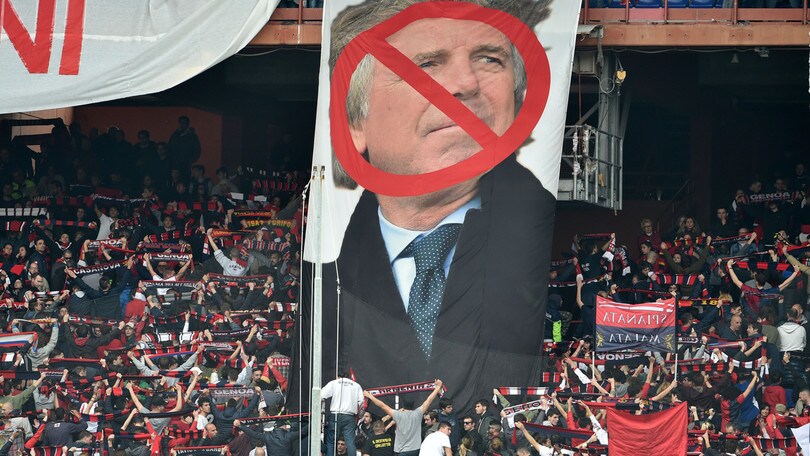 Serie A Genoa, contestazione senza sosta: «Preziosi, non ti vogliamo»