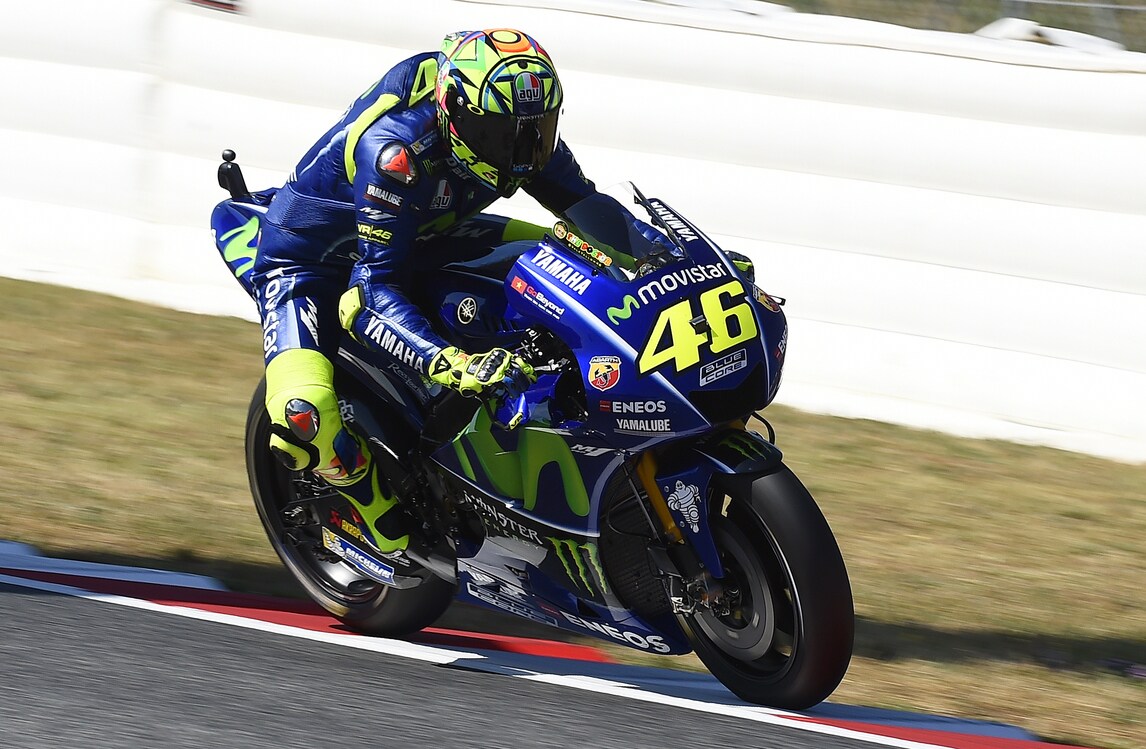 MotoGp, Rossi: «Guidare così è un incubo»