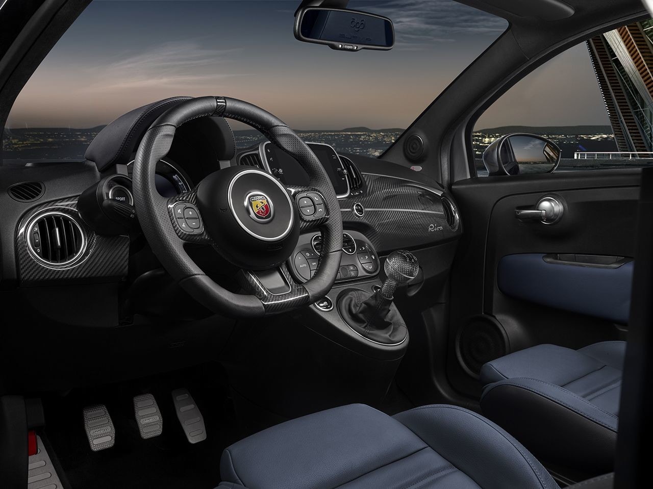 Abarth 695 Rivale: foto