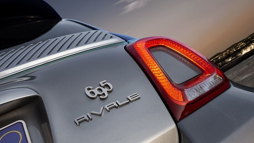 Abarth 695 Rivale, le foto del piccolo "yacht"