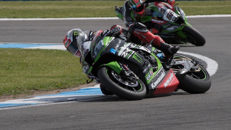 A Misano trionfa Melandri su Ducati, 100 vittorie italiane in Superbike