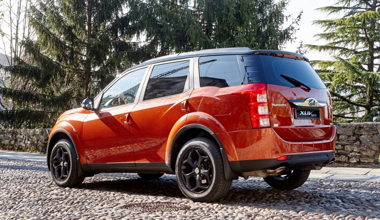 Mahindra XUV500 W10: allestimenti sempre più completi