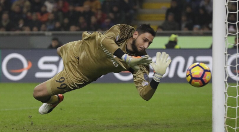 In Spagna: «Ecco quattro scenari nel futuro di Donnarumma»