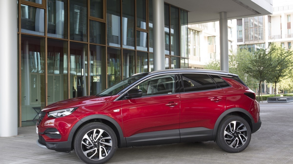 Opel Grandland X, prezzi da 26.000 euro