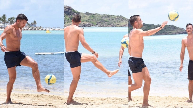 Strootman, palleggi e no-look in riva al mare