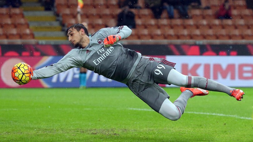 Caos Donnarumma, prima apre al Milan poi c'è il mistero hacker