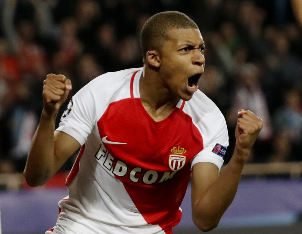Real Madrid, Perez incontra il padre di Mbappé