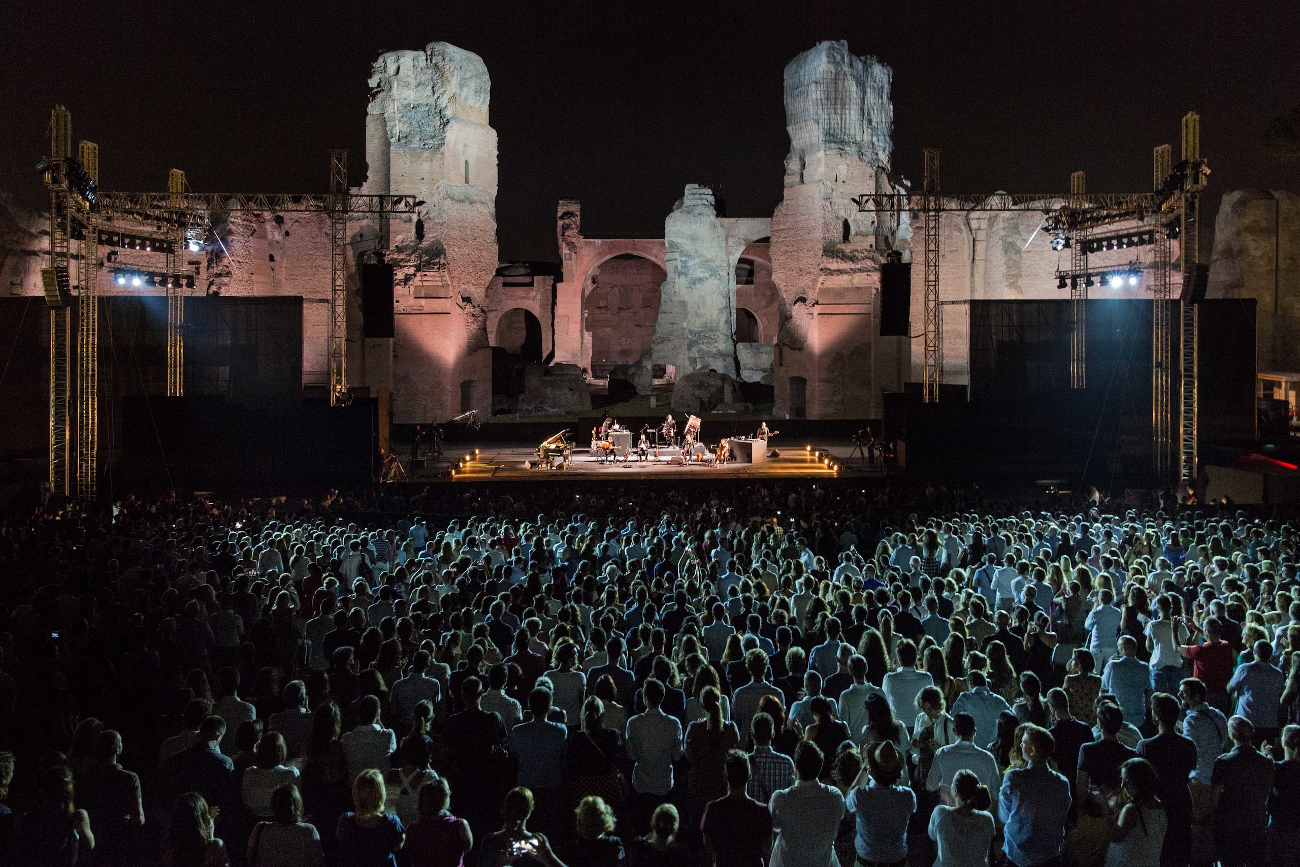 Caracalla 2017, via allo spettacolo