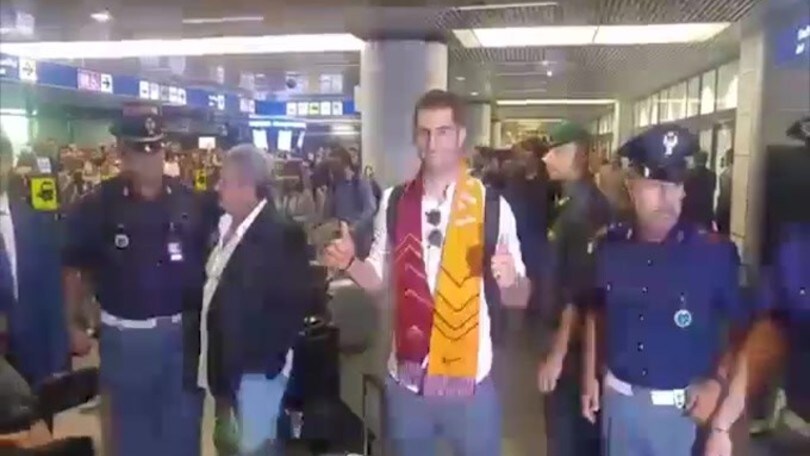 Gonalons atterra a Fiumicino: "Forza Roma"
