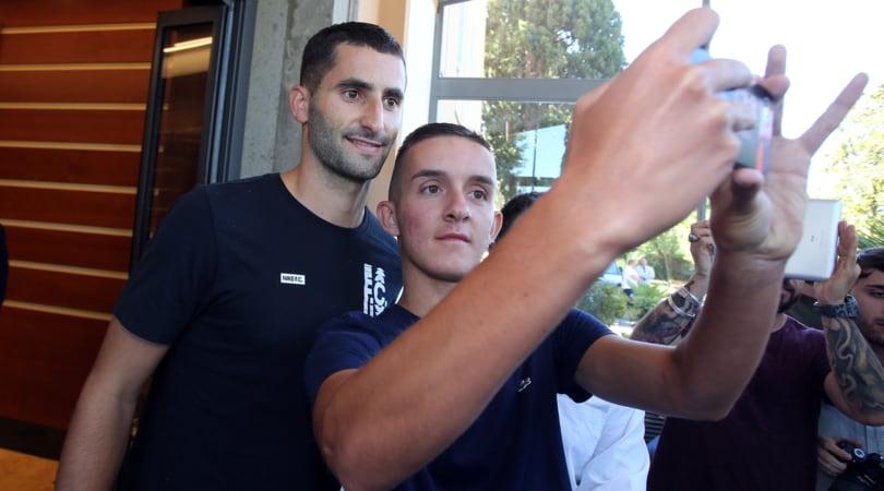 Roma, visite mediche e selfie per Gonalons