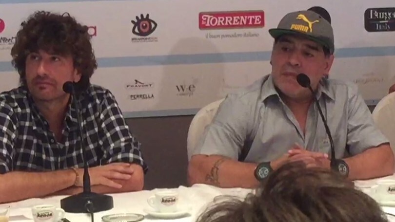 Maradona: «La maglia numero 10 a Insigne se segna più di me»