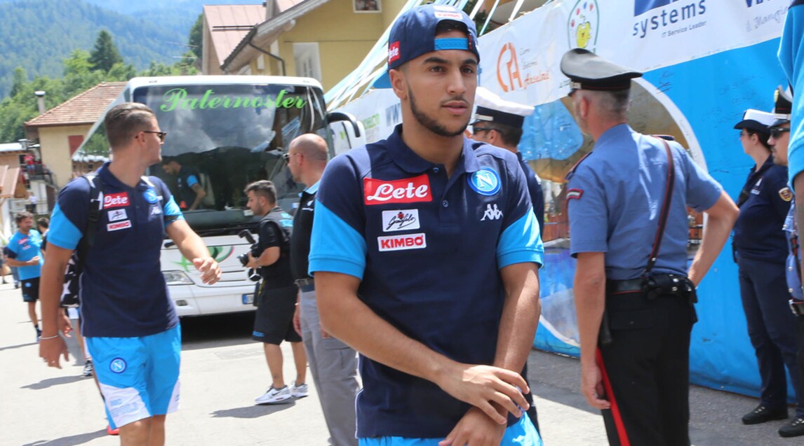 Quanti tifosi per il Napoli a Dimaro! C'è anche Ounas