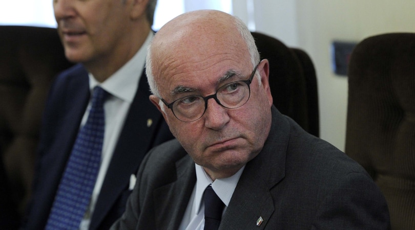 Tavecchio: «Negli stadi anche lap dance e attività sociali»